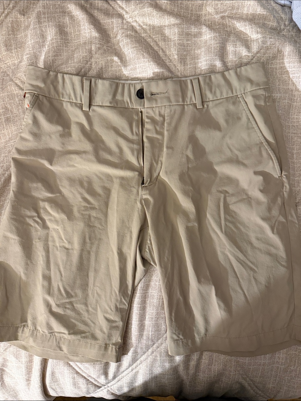 KJUS Men’s Iver Shorts (10”)